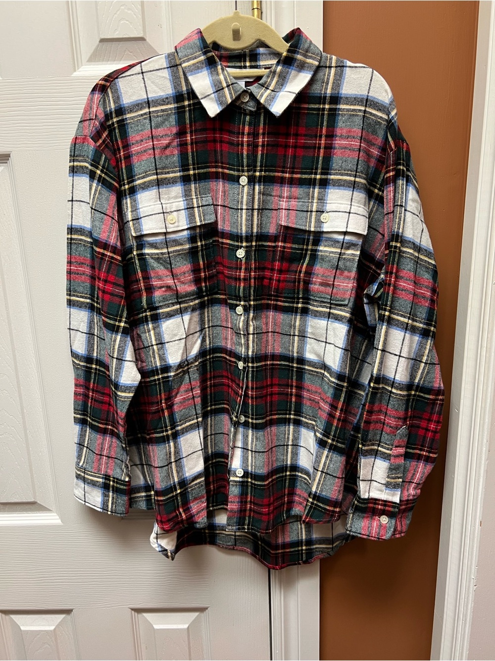 Old Navy Red Black White Plaid flannel like Button-Down Shirt